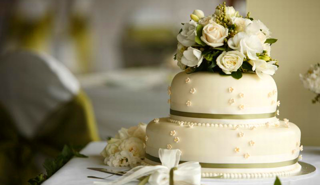 wedding cake photo